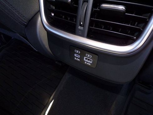 Certified 2025 Subaru Outback Premium image 14