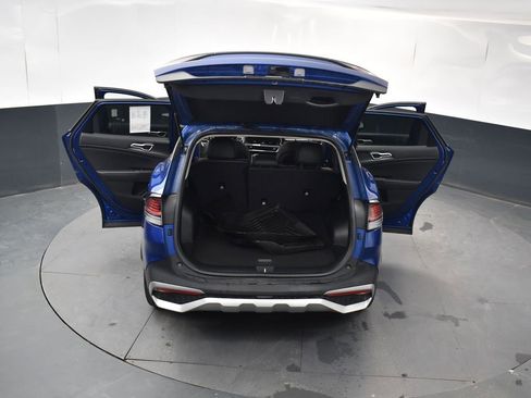 Certified 2023 Kia Sportage EX image 17