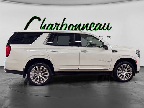 Used 2021 GMC Yukon Denali w/ Denali Premium Package AWD/4WD image 6