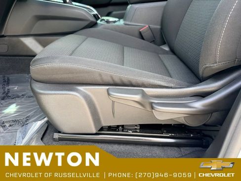 Used 2024 GMC Canyon Elevation w/ Trailering Package AWD/4WD image 16