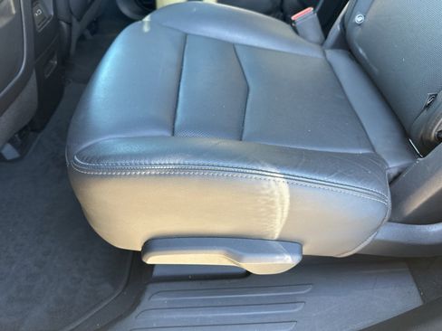 Used 2020 Cadillac XT6 Premium Luxury image 36