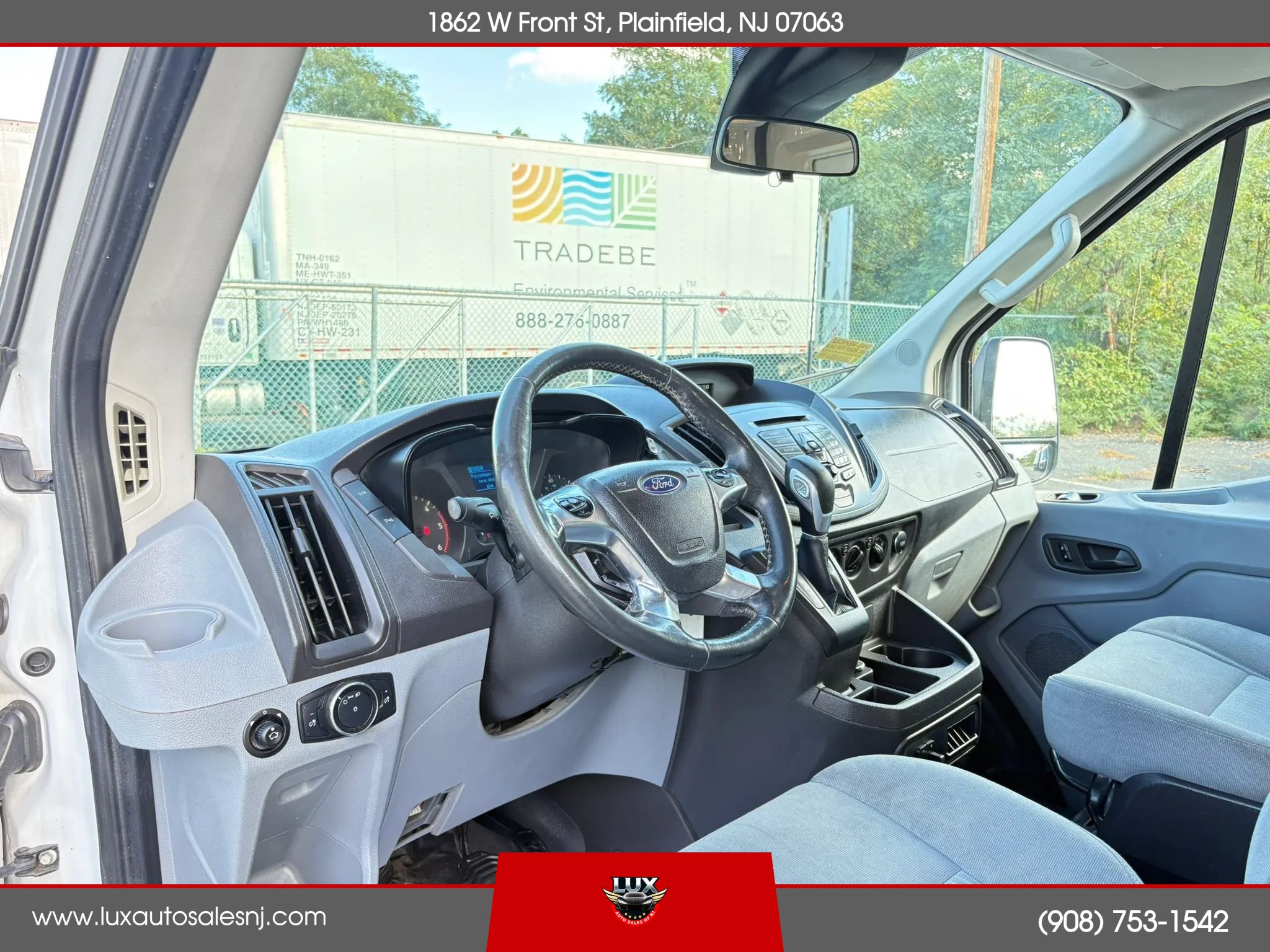 Used 2015 Ford Transit 250 148 Medium Roof RWD image 21