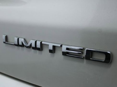 Used 2018 Jeep Compass Limited w/ Navigation Group image 6