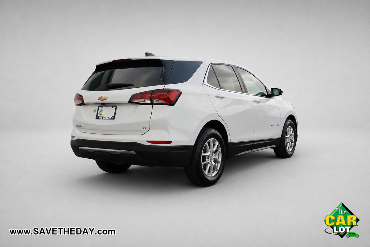 Used 2022 Chevrolet Equinox LT w/ Driver Convenience Package FWD image 8
