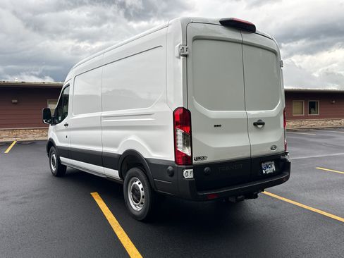 New 2027 Ford Transit 250 148 Medium Roof w/ Load Area Protection Package RWD image 8
