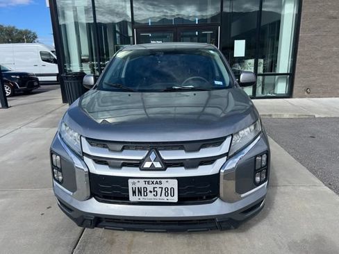 Used 2021 Mitsubishi Outlander Sport ES FWD image 3