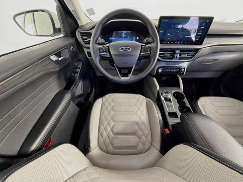 Used 2024 Ford Escape Platinum w/ Premium Technology Package AWD/4WD image 13