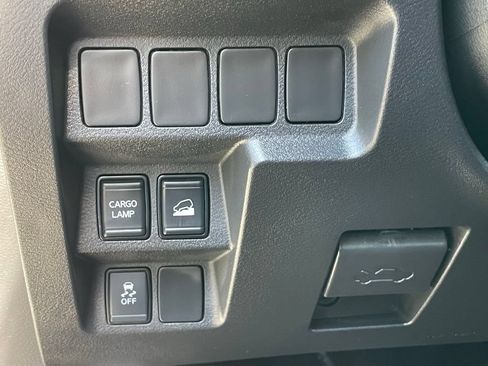 Certified 2023 Nissan Frontier SV AWD/4WD image 13
