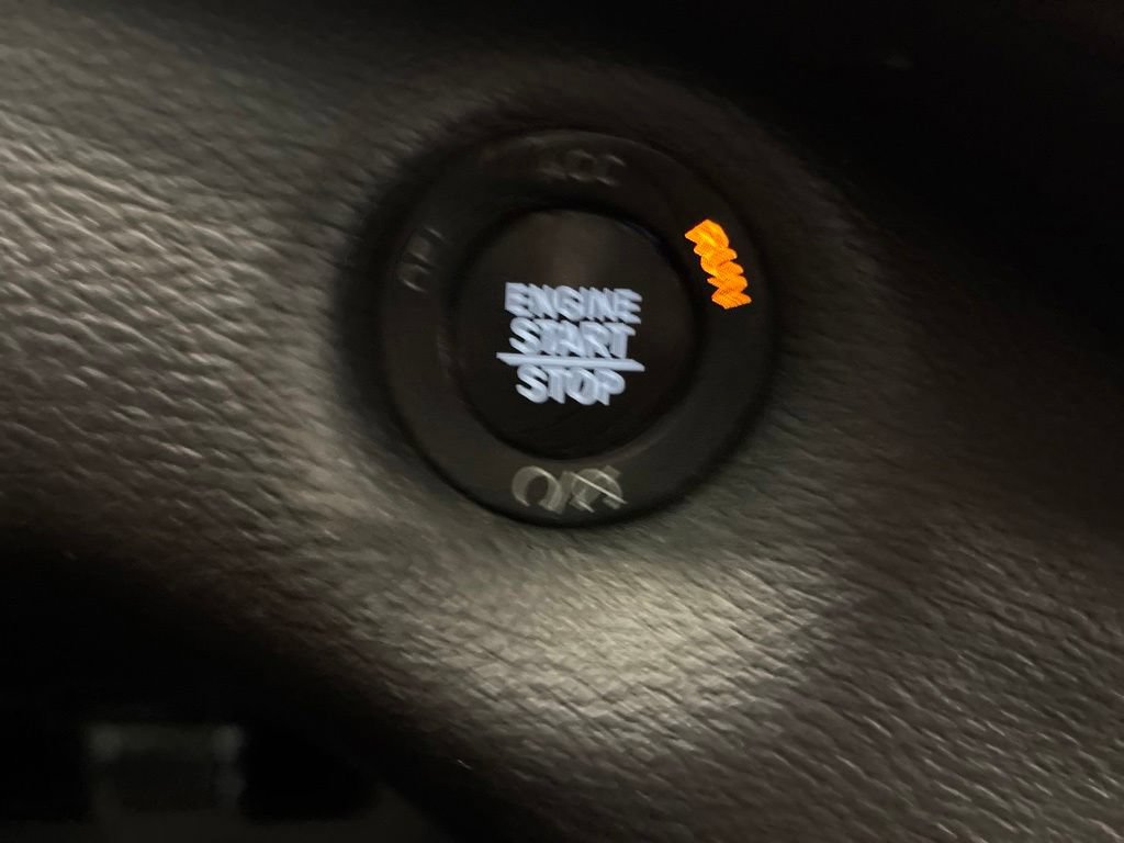 Used 2019 Jeep Cherokee Limited AWD/4WD image 22