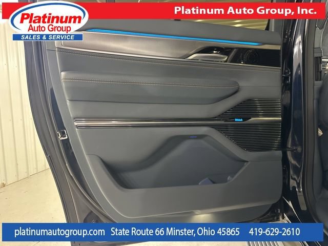 Used 2023 Jeep Grand Wagoneer L Series III w/ Rear Seat Video Group 1 AWD/4WD image 49