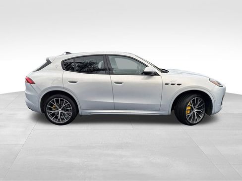 Used 2023 Maserati Grecale GT image 10
