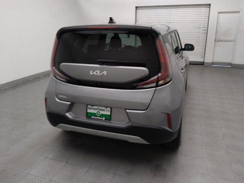 Used 2023 Kia Soul LX w/ Option Group 015 FWD image 7