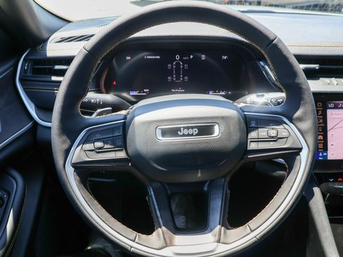 New 2026 Jeep Grand Cherokee L Limited AWD/4WD image 33