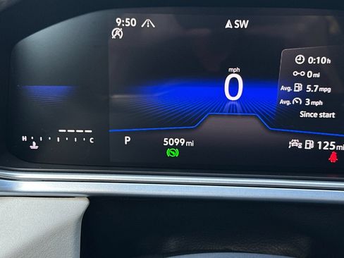 Certified 2026 Volkswagen Taos SE w/ Panoramic Sunroof Package AWD/4WD image 25