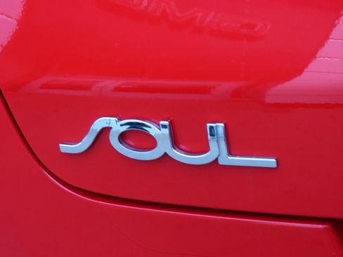 Used 2021 Kia Soul EX image 18