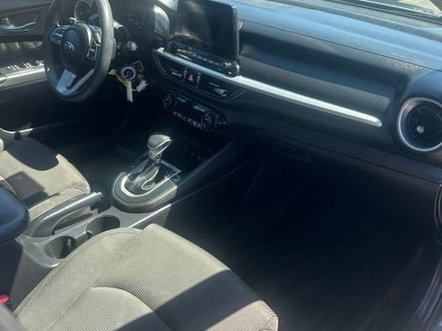 Used 2019 Kia Forte LXS FWD image 6