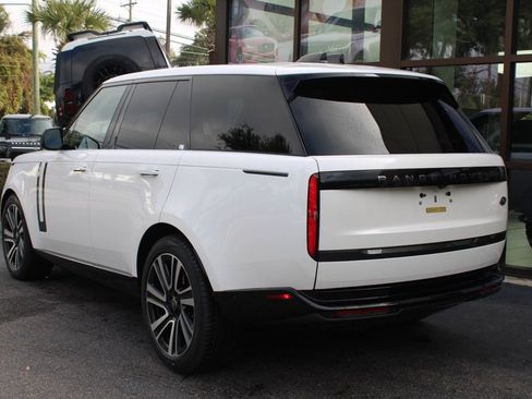 Used 2023 Land Rover Range Rover SE image 11