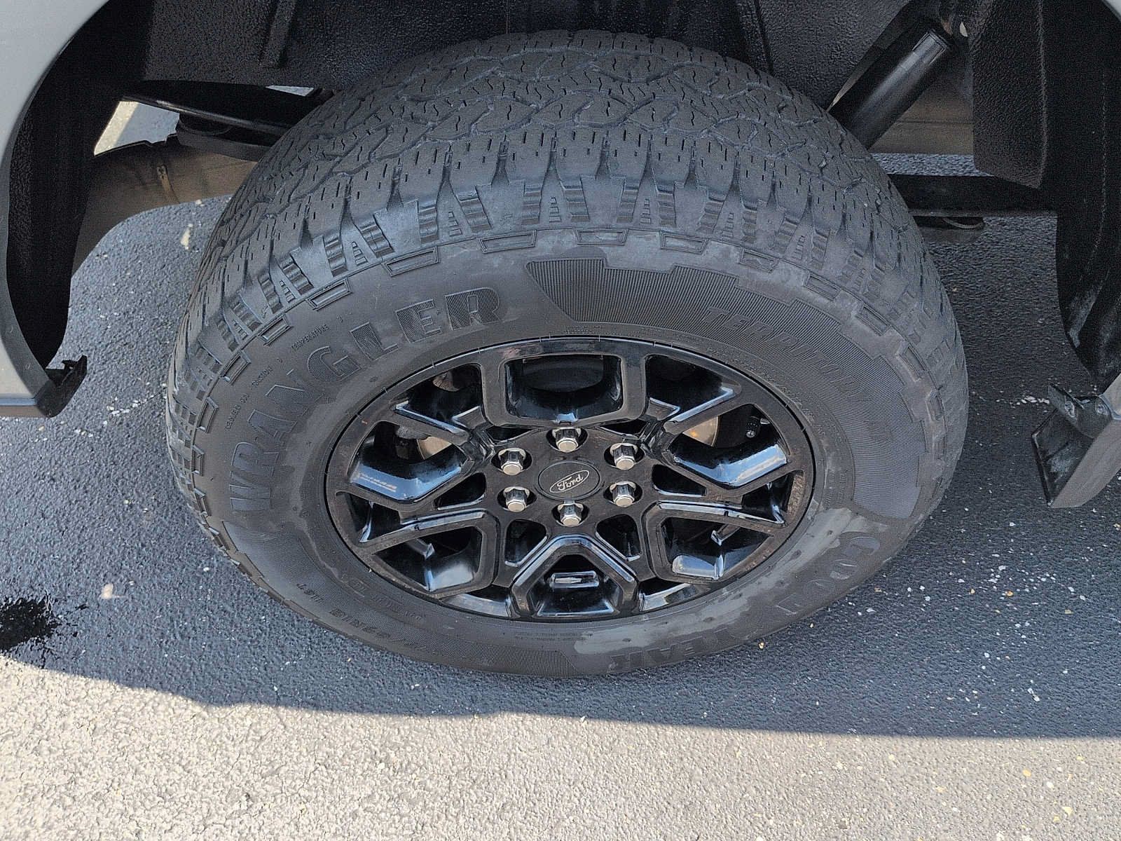 Certified 2024 Ford F150 XLT w/ XLT Black Appearance Package AWD/4WD image 9