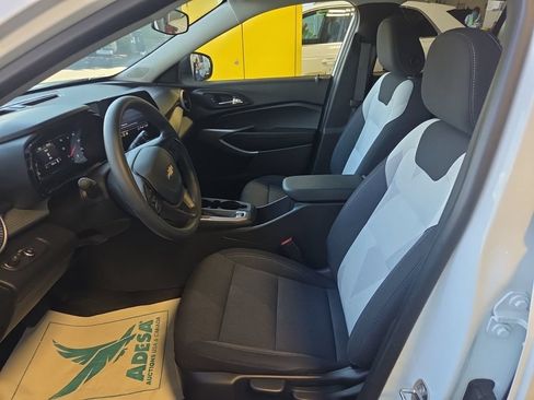 Used 2024 Chevrolet Trax LS w/ Driver Confidence Package FWD image 5