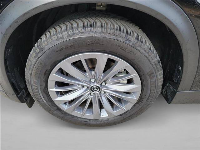 Used 2024 MAZDA CX-90 Plug-In Hybrid w/ Preferred AWD/4WD image 9