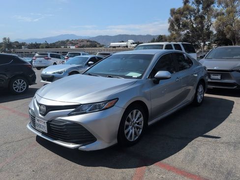 Used 2019 Toyota Camry LE w/ Protection Package (Q2) FWD image 3
