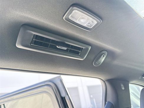 Used 2023 Cadillac Escalade ESV Sport image 20