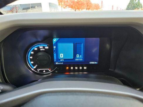 Used 2024 Ford Bronco Wildtrak image 13