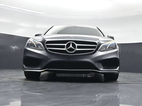 Used 2014 Mercedes-Benz E 350 Sedan image 44