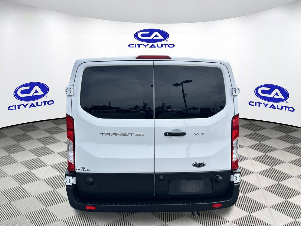 Used 2024 Ford Transit 350 XLT RWD image 5