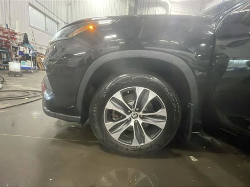 Used 2023 Toyota Highlander L image 24