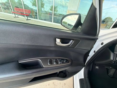 Used 2019 Kia Optima S w/ S Panoramic Sunroof Package FWD image 6