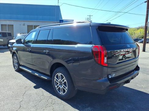 New 2026 Ford Expedition Max Active AWD/4WD image 3