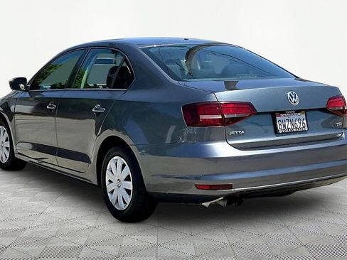 Used 2016 Volkswagen Jetta S FWD image 4