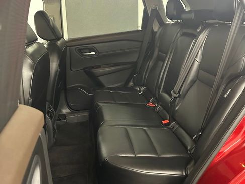 Used 2023 Nissan Rogue SV w/ SV Premium Package image 27