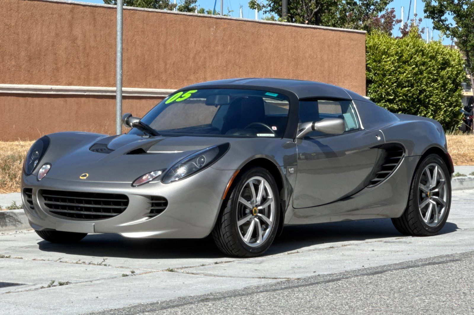 Used 2005 Lotus Elise RWD image 8