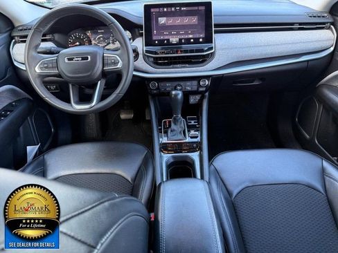 Used 2022 Jeep Compass Latitude image 15