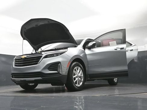 Used 2023 Chevrolet Equinox LT FWD image 35