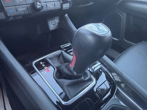 Used 2024 Jeep Compass Latitude w/ Sun and Sound Group image 22