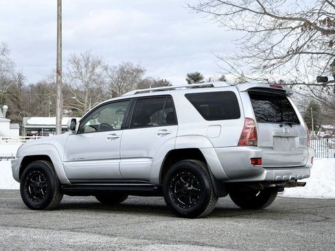 Used 2004 Toyota 4Runner SR5 image 3