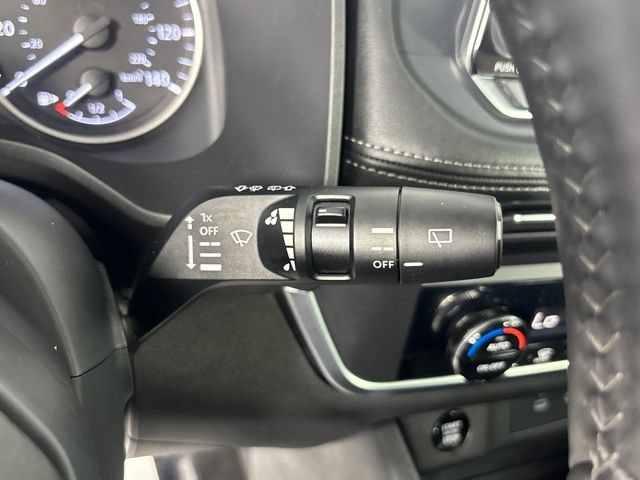 Used 2025 Nissan Rogue SV FWD image 9