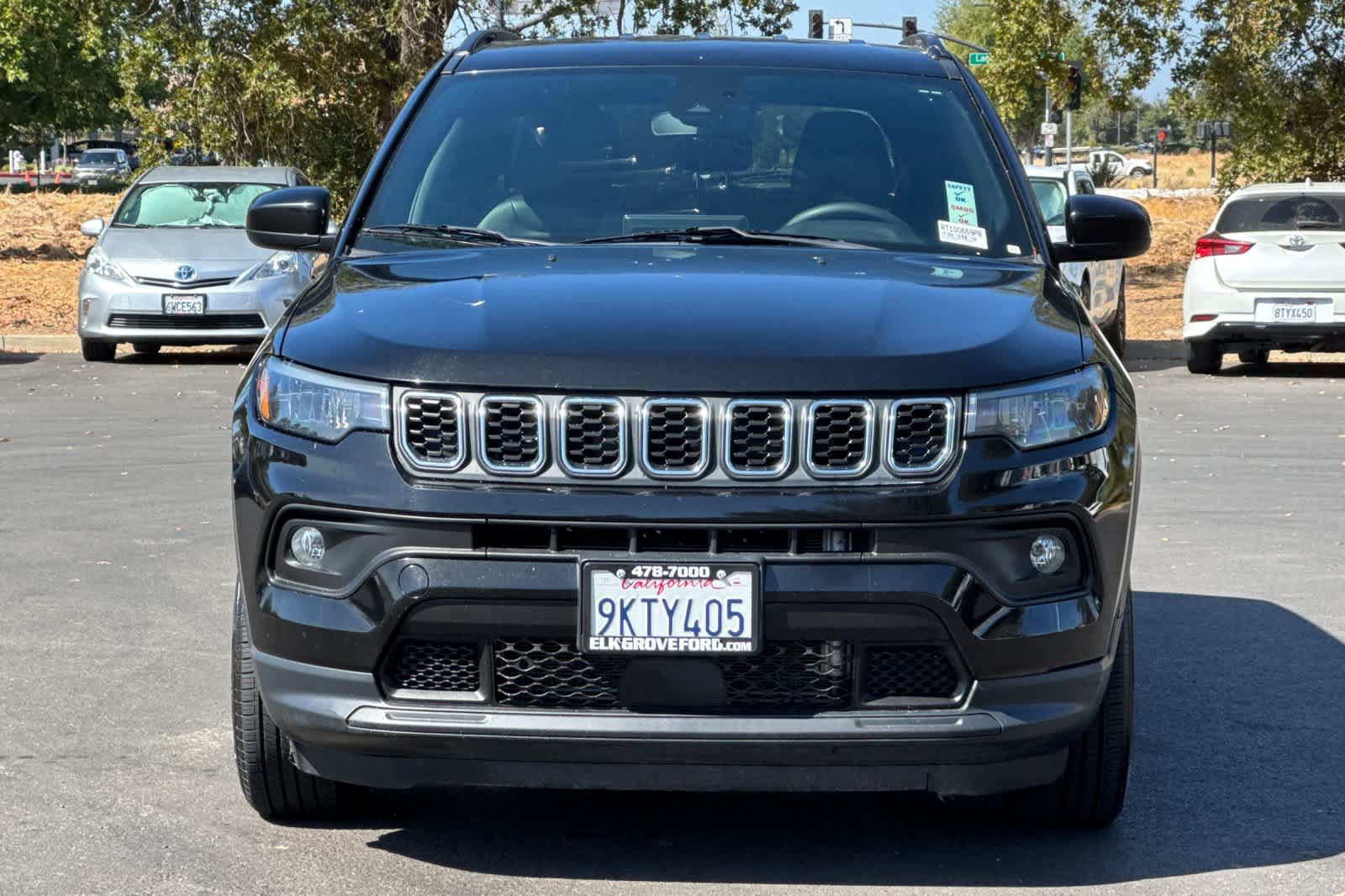 Used 2024 Jeep Compass Latitude AWD/4WD image 10