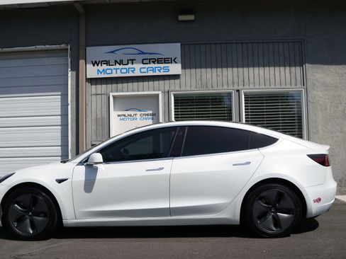 Used 2020 Tesla Model 3 Long Range image 20