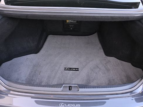 Used 2011 Lexus LS 460 w/ Sport Pkg RWD image 31