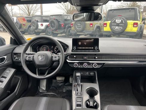 Used 2024 Honda Civic Sport image 31