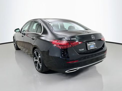 Used 2025 Mercedes-Benz C 300 Sedan image 5