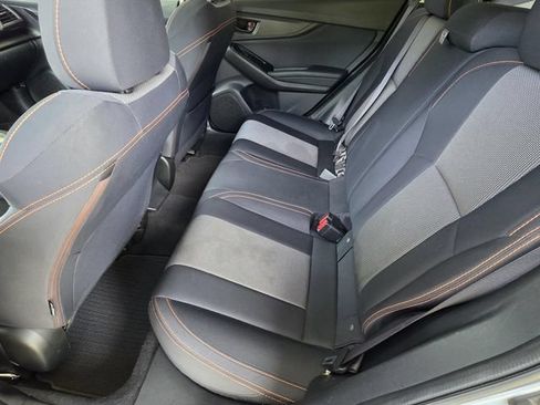 Used 2018 Subaru Crosstrek 2.0i Premium w/ Moonroof Package AWD/4WD image 9