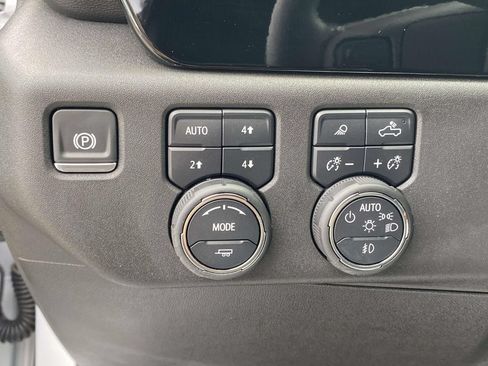 Used 2024 Chevrolet Silverado 2500 High Country AWD/4WD image 17