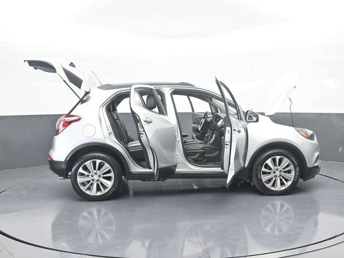 Used 2020 Buick Encore Preferred image 70