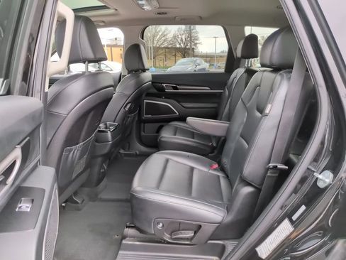 Used 2025 Kia Telluride S AWD/4WD image 13