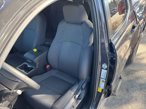 Used 2025 Toyota Tacoma SR5 image 2